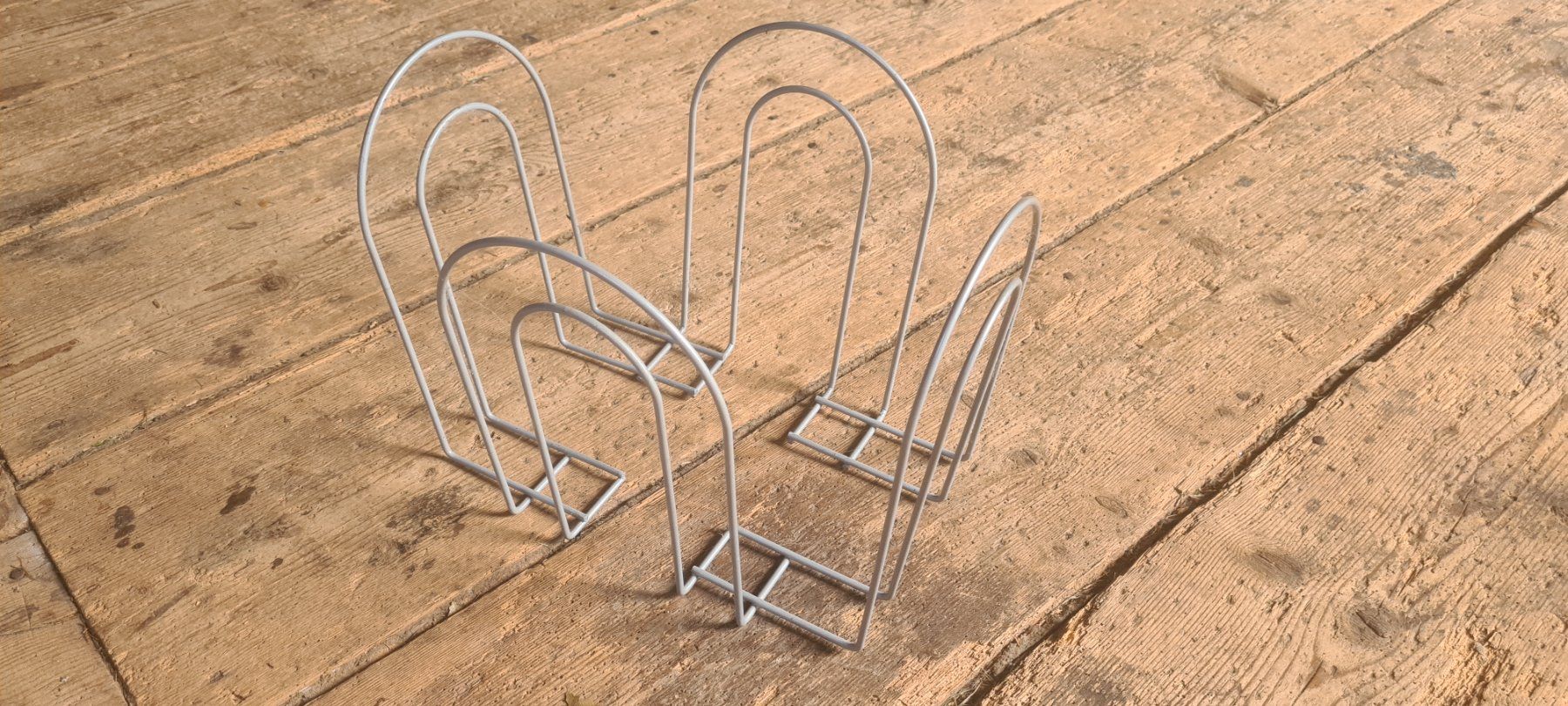 Autres meubles de bureau: Altpapierständer Metall – D'occasion à Villnachern par bri_m7nn
