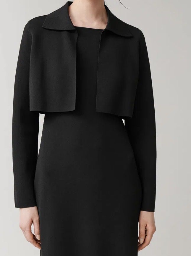 Cos Bolero: COS cropped Strickjacke, schwarz, Grösse M – Nuovo (secondo la descrizione) da Muttenz venduto da stoeberi01 3