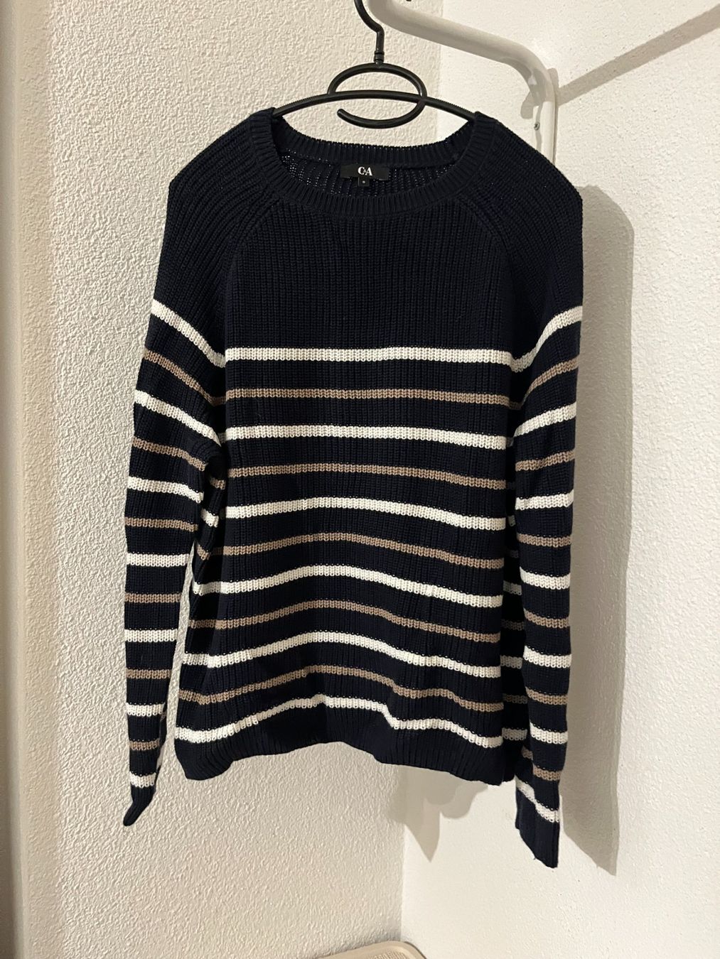 Maglioni & Felpe: Blau/Weiss/Beiger Baumwoll Pullover Grösse M – Usato da Wolfhausen venduto da Sel86i