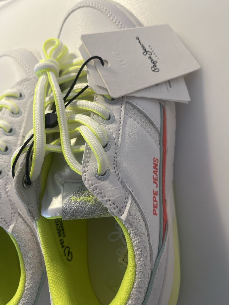 Pepe Jeans Chaussures femmes: Pepe Jeans London Sneaker – Neuf avec emballage d'origine à Wetzikon ZH par eli_kg9j 1