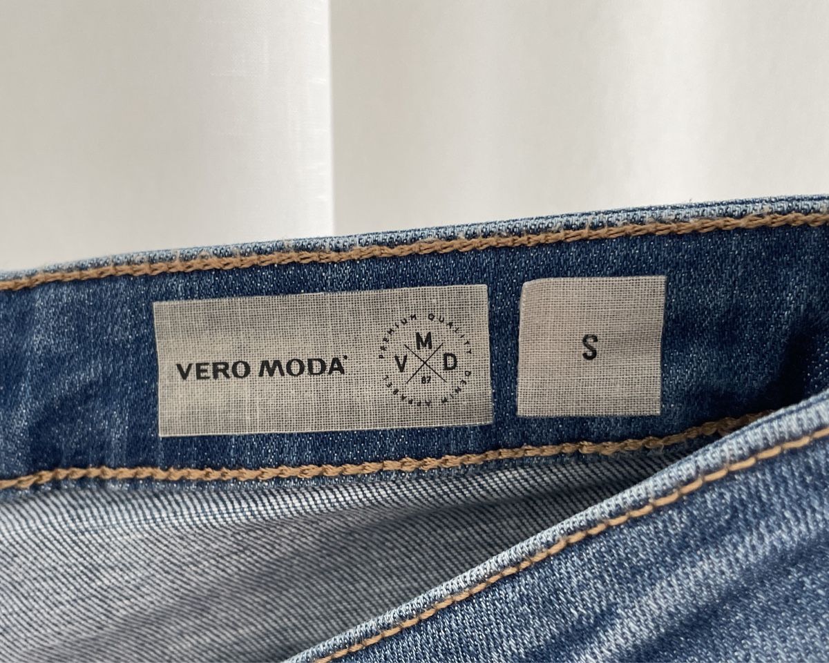 Vero Moda Jeans: VERO MODA Jeansshorts Damen Gr. S – Usato da Neftenbach venduto da litta_00 2
