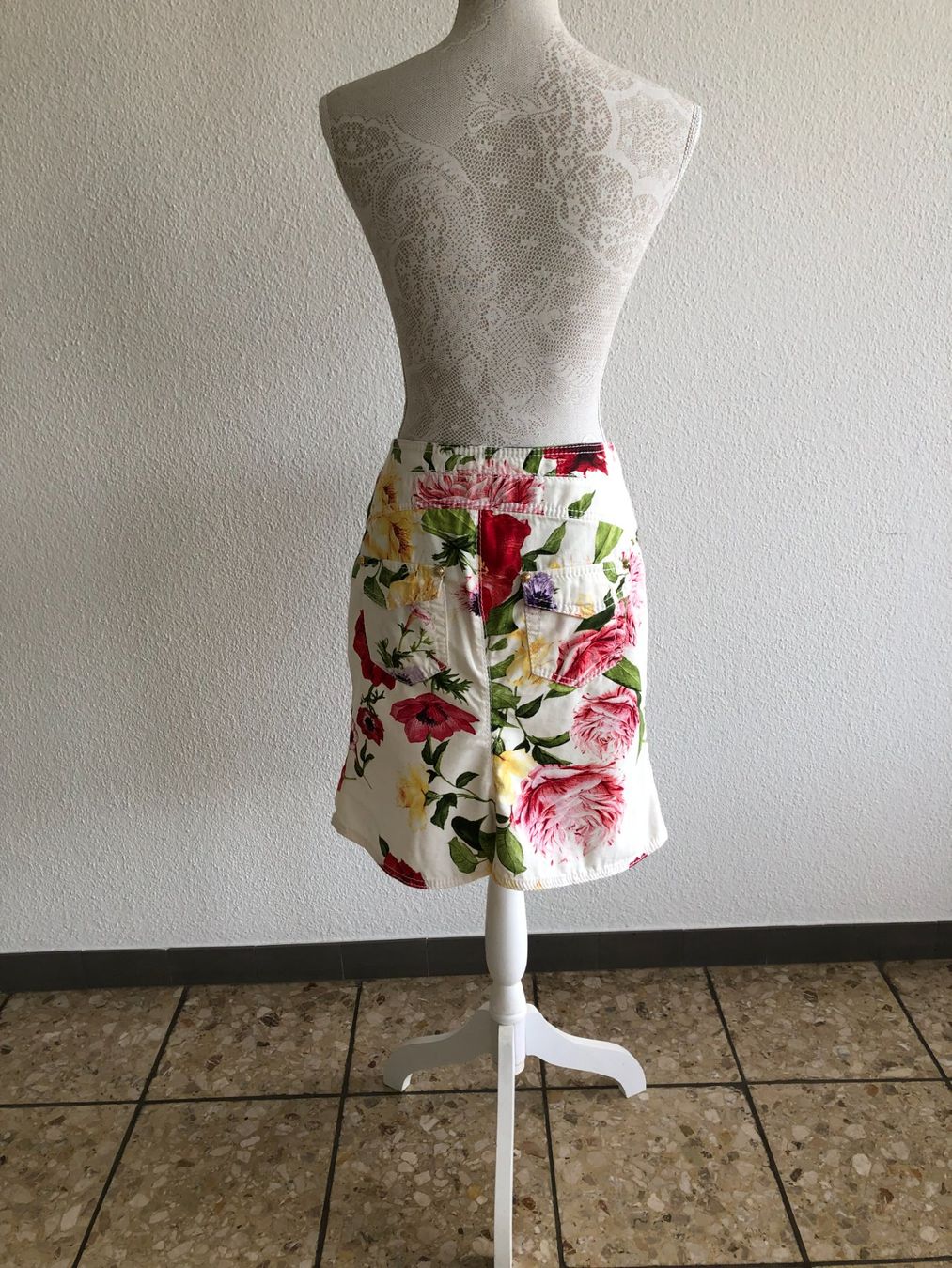 Gonne: Jupe Roberto Cavalli Grösse IT 44 – Usato da Oberkulm venduto da Seaside2018 1