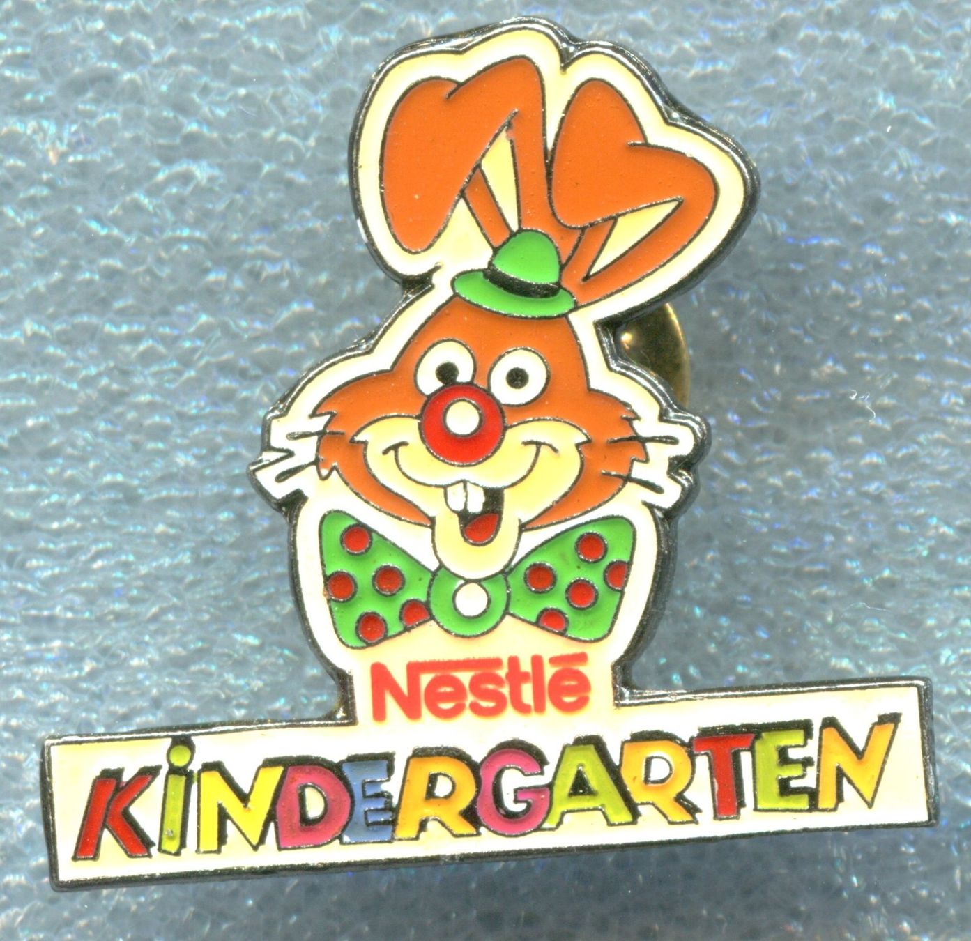 Nestlé Placchette & Badge: Nesquik  KINDERGARTEN – Usato da Winterthur venduto da Sammleroase