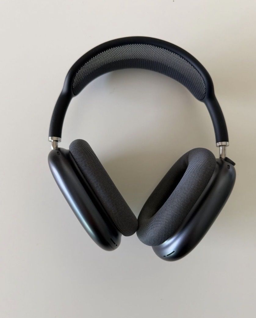 Apple Cuffie: Airpods pro max – Nuovo (secondo la descrizione) da Bad Ragaz venduto da ikl_k26d