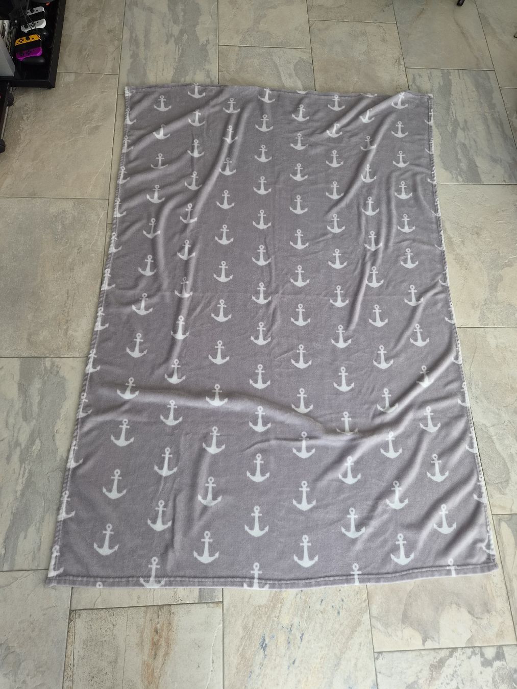 Coperte: Kuschelige Fleecedecke mit Anker-Muster, 140x190 cm – Usato da Niederrohrdorf venduto da Miripfiri 2