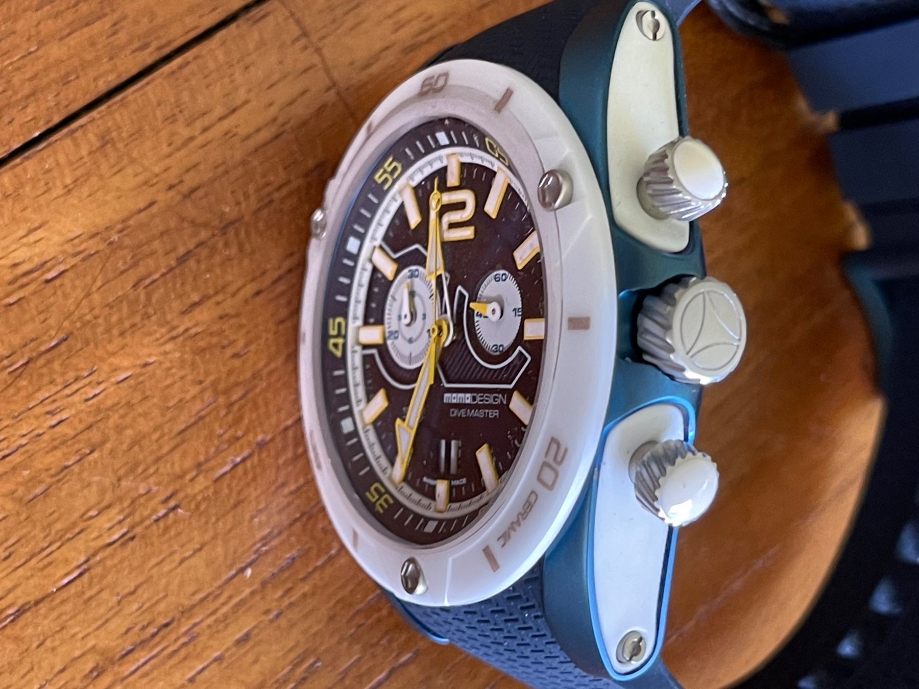 Orologi: MOMO DESIGN Keramik Uhr – Nuovo e nell'imballaggio originale da Hessigkofen venduto da lamdanreisen 1