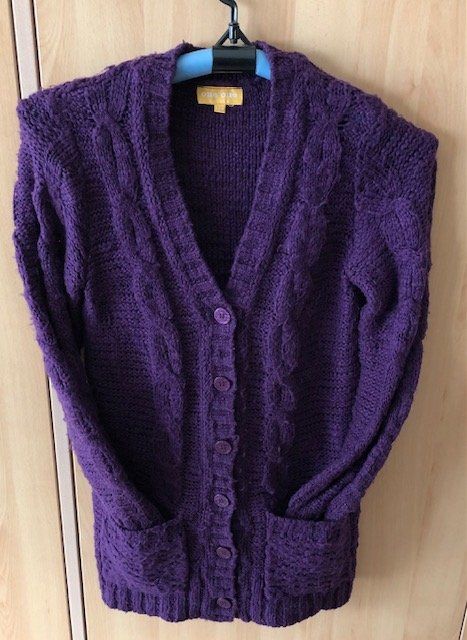 Jacken: Cardigan mauve S – Gebraucht aus Aigle von Tchamille