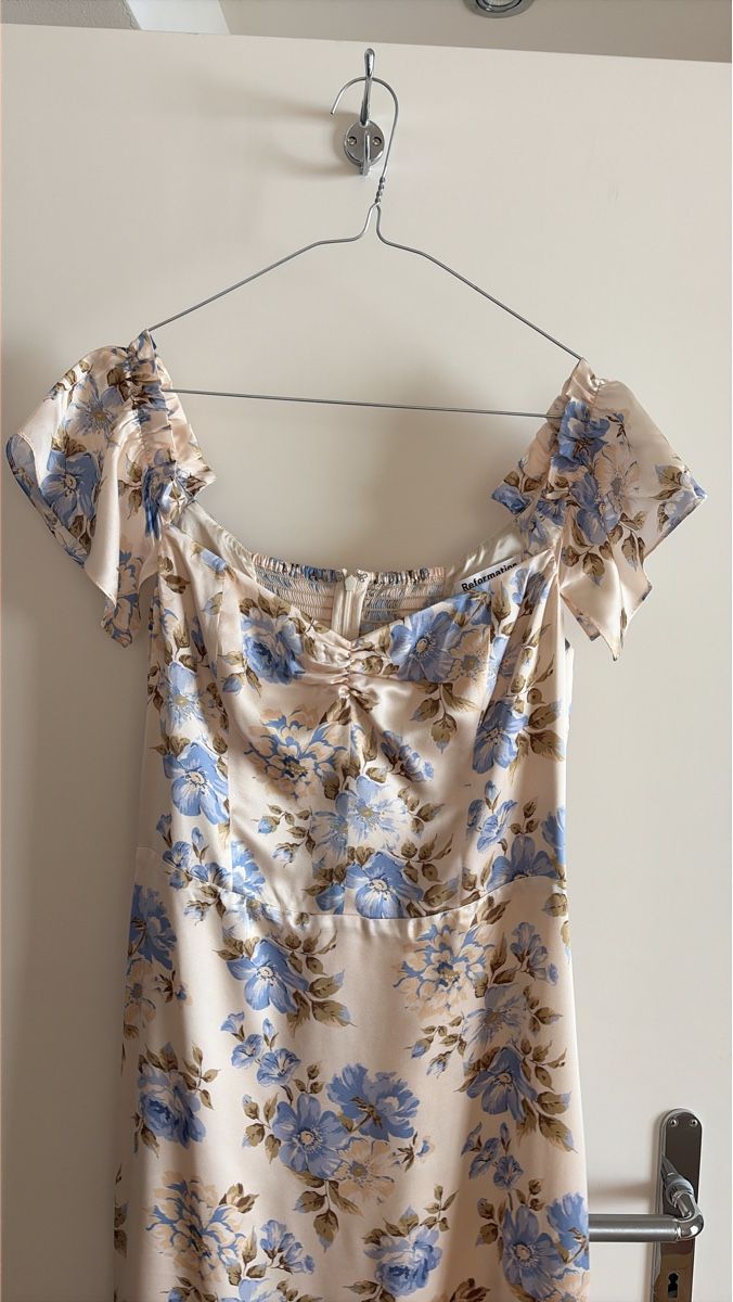 Reformation Vestiti: Reformation Dress Size 8 – Nuovo (secondo la descrizione) da Zürich venduto da AVSK