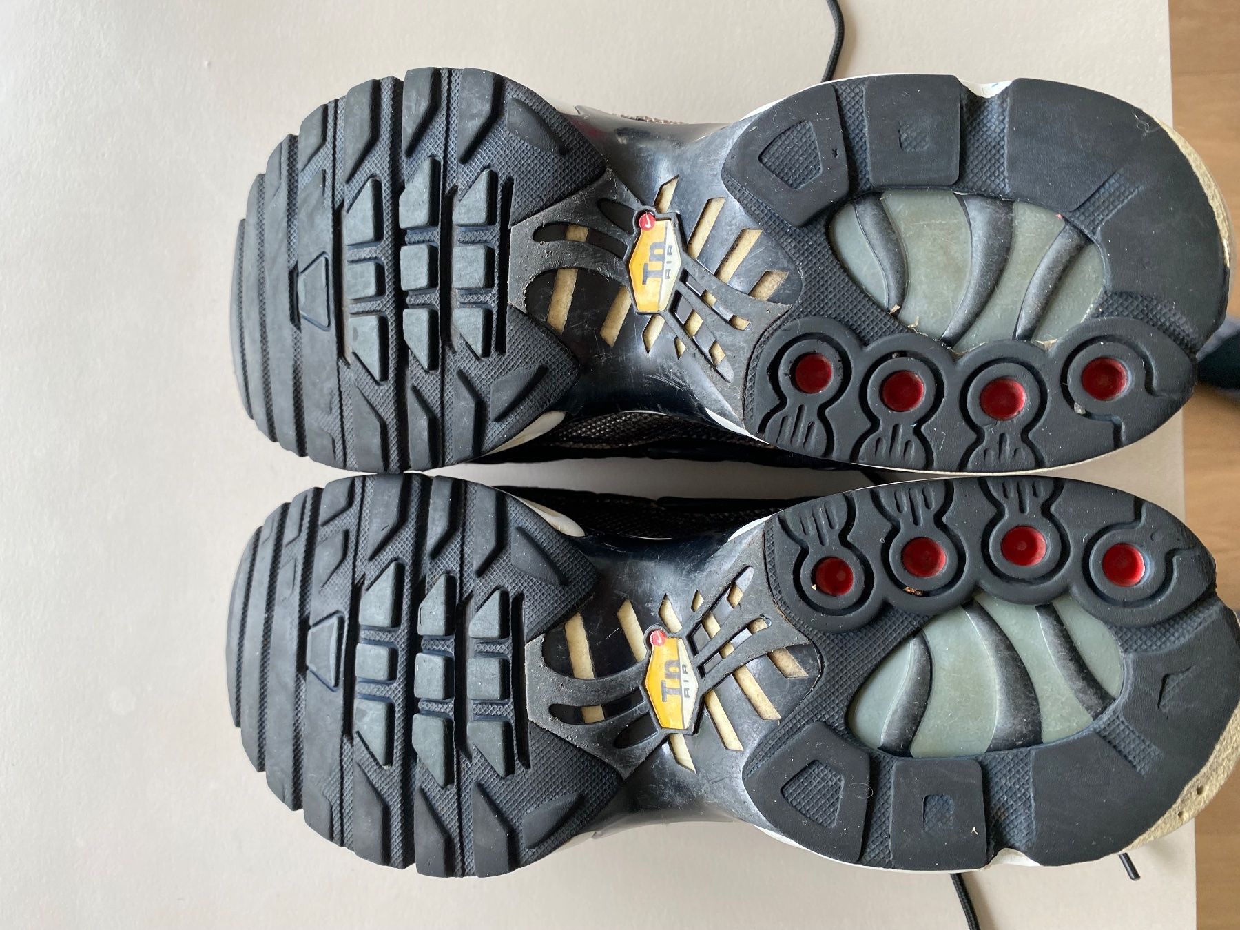 Nike Scarpe da uomo: Sneaker, Nike Air Max Plus Black Snakeskin, Grösse 38 – Usato da Bern venduto da L.I.A. 2