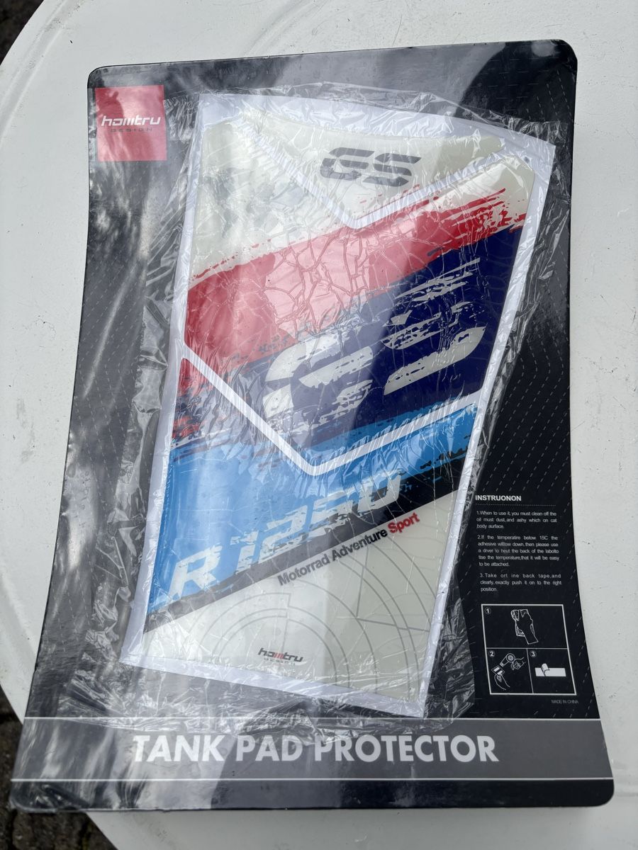 BMW Tutti i ricambio per moto: Tank Pad Protector R1250 GS neu – Nuovo e nell'imballaggio originale da Burgdorf venduto da Herzschwach