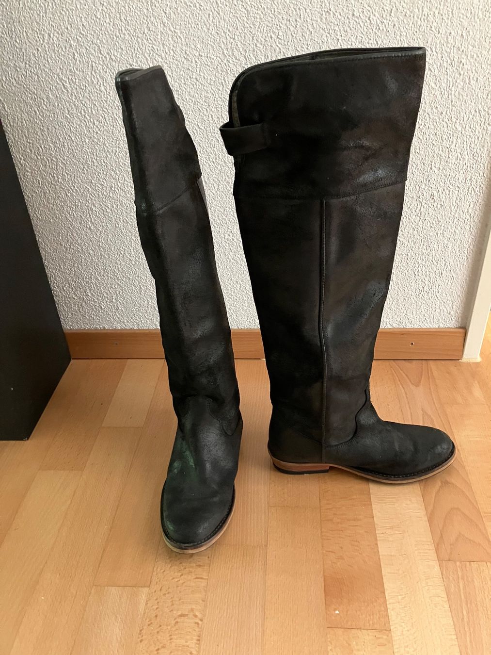Scarpe da donna: Bronx Kniehohe Lederstiefel mit Lederfutter Gr 38 – Usato da Stäfa venduto da ummroxana 1