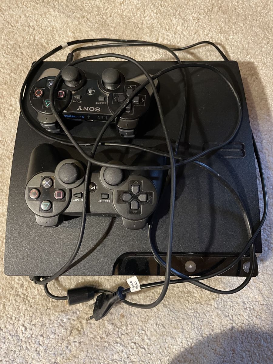 Sony Consoles: PlayStation 3 CECH-2104A – D'occasion à Ollon VD par iggythebrush