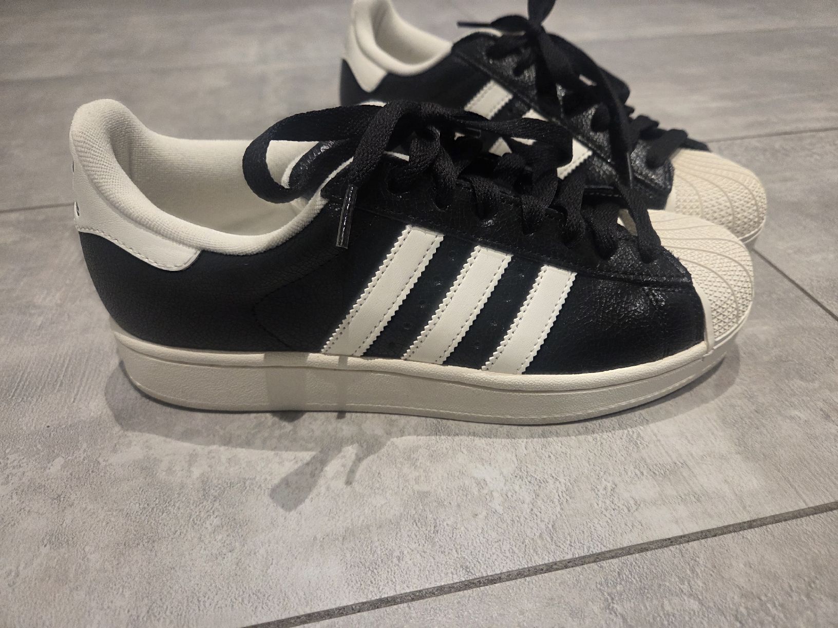 Adidas Scarpe da uomo: neue Adidas superstar gr.40 2/3 – Nuovo (secondo la descrizione) da bellinzona venduto da zeus6535 3