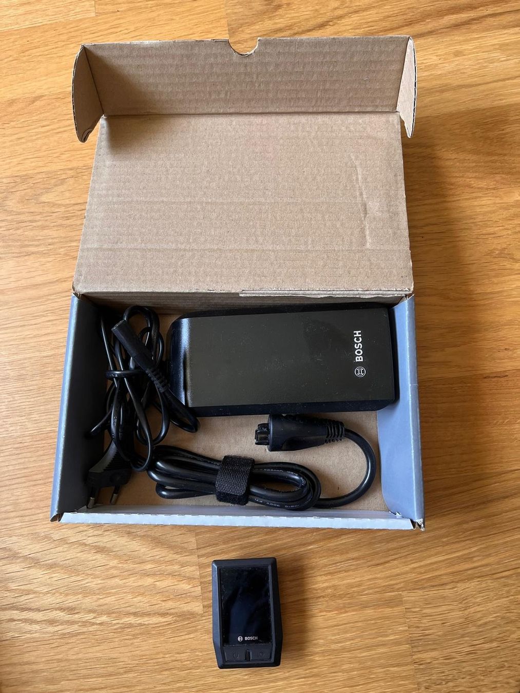 Ladegeräte: Bosch Compact Charger eBike Netzteil Ladegerät 100-240V – Neu (gemäss Beschreibung) aus Luzern von Nora1417 1