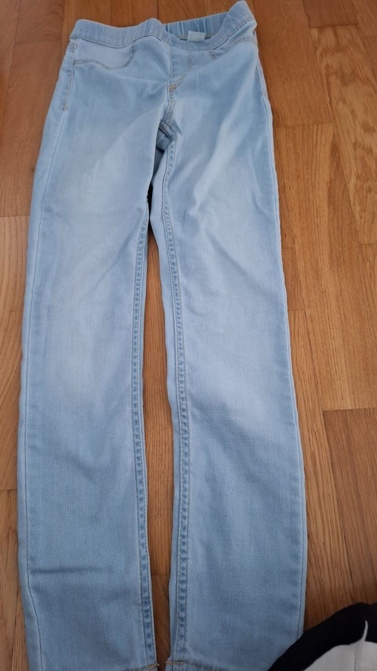 H&M Pantaloni: Jeans – Usato da bülach venduto da bea_syq2