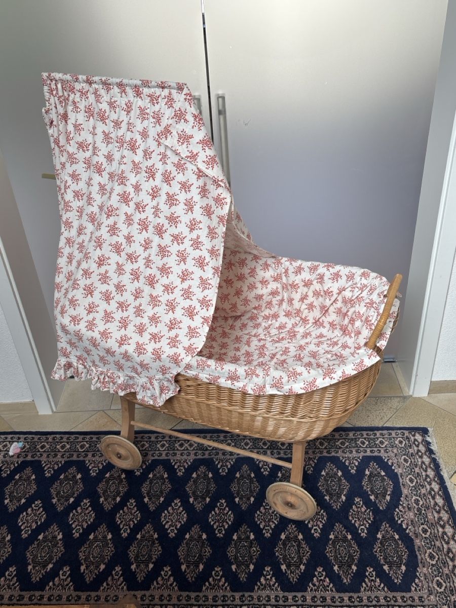 Culle: Stubenwagen gross – Usato da Basel venduto da buyitbyisa