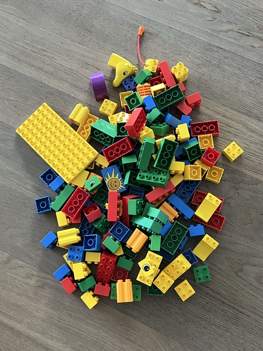 Lego Kit di costruzioni: Lego Duplo Sammlung, viele bunte Teile – Usato da Meierskappel venduto da schoene_dinge