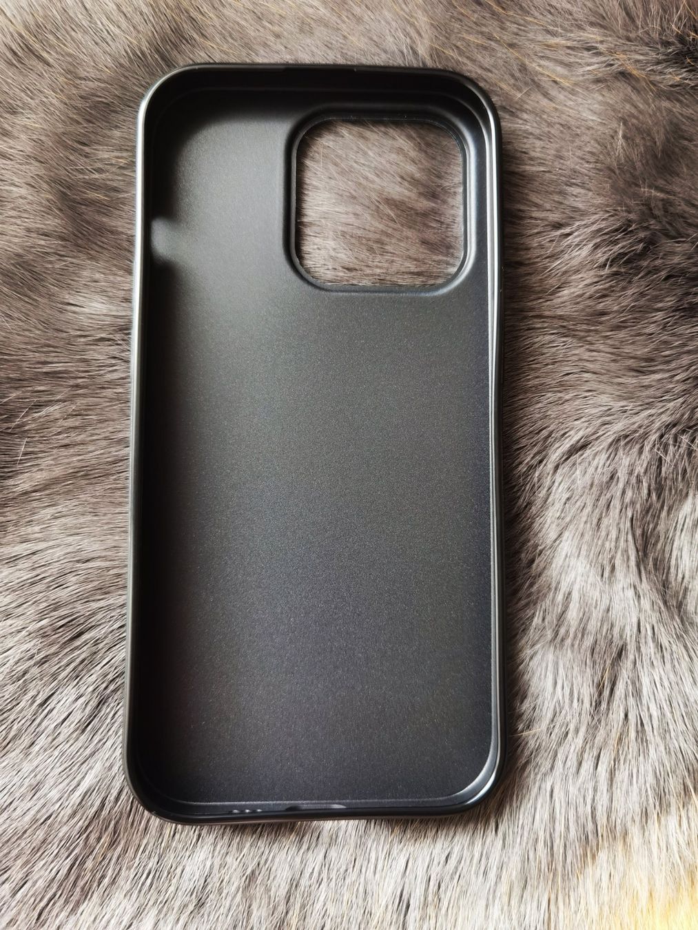 Cover & Protezioni schermo: Mountains iPhone 14 Pro case / Hülle – Nuovo e nell'imballaggio originale da Hirzel venduto da Margarita_HandMade 2