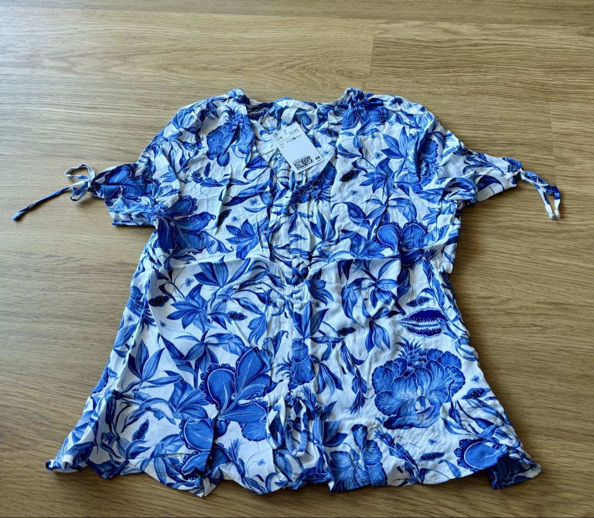 H&M Camicette:  H&M Bluse mit Blumenmuster Neu! – Nuovo (secondo la descrizione) da Baden venduto da Tiffany6878 5