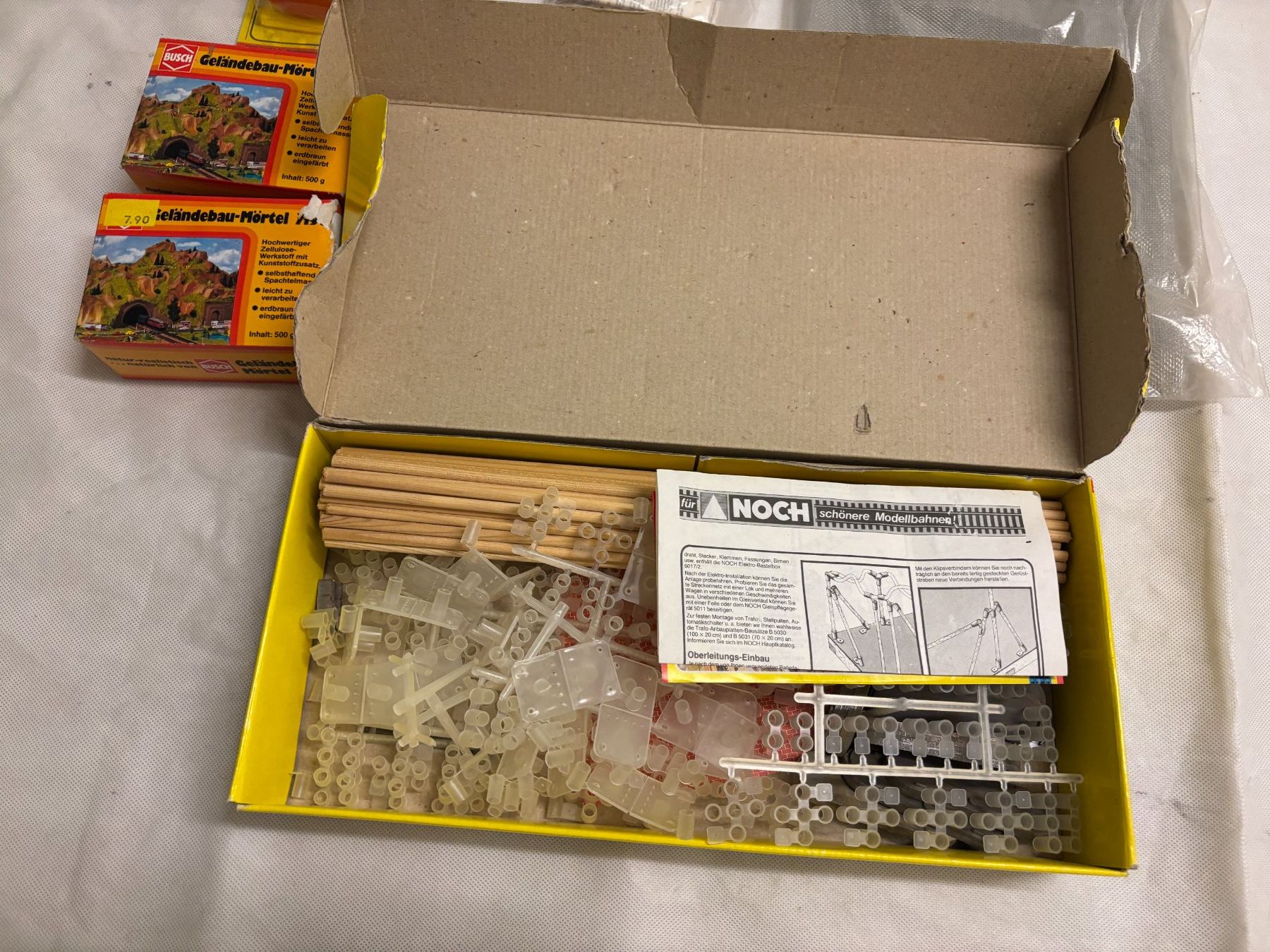 Märklin Modellini di ferrovie: Märklin H0 Set mit vielen Teilen – Usato da Lachen SZ venduto da adinaho 8
