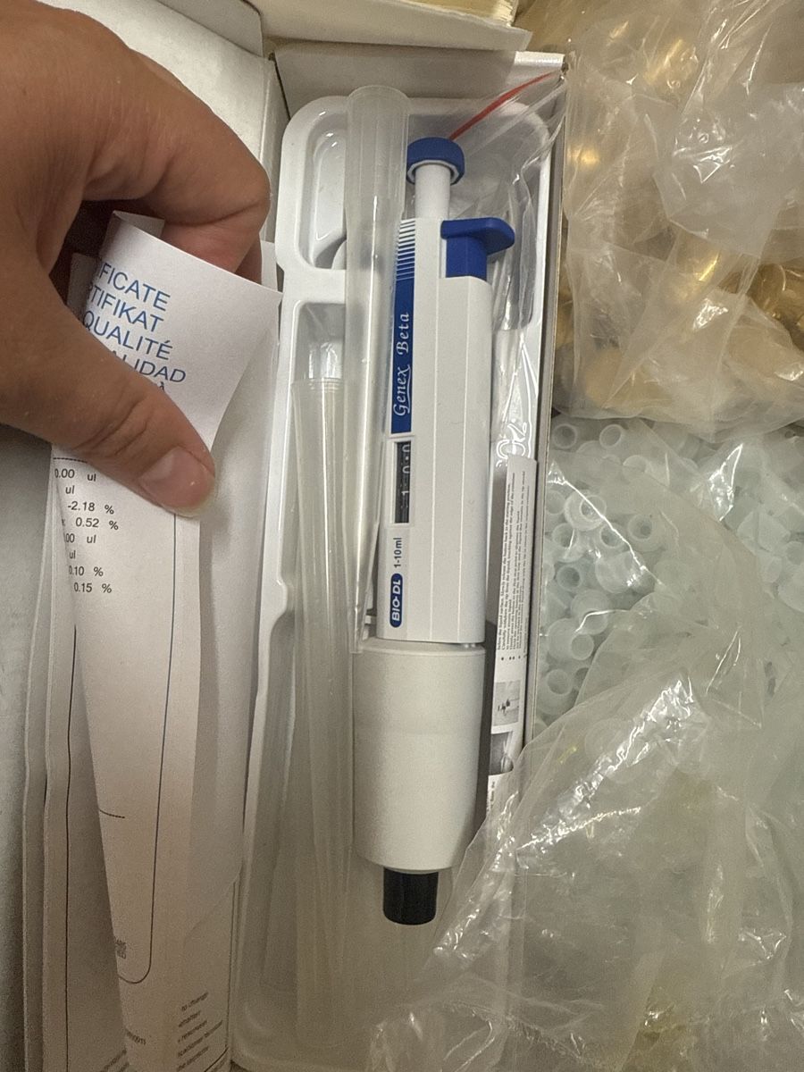 Attrezzature mediche: Lab Pipettes & Vials - Quality Lab Supplies - Perfect for Su – Nuovo (secondo la descrizione) da Zürich venduto da wil_2sm9 1