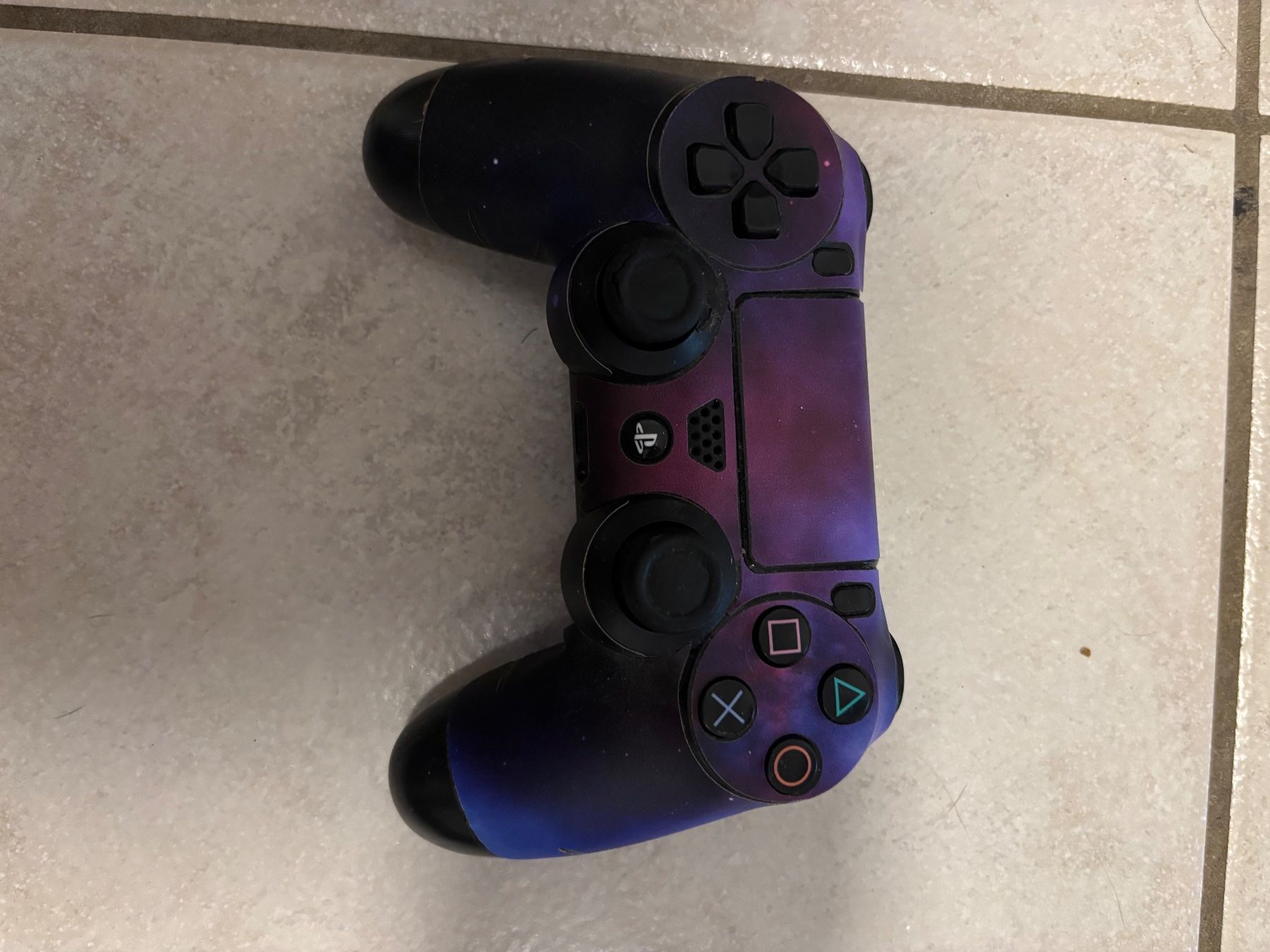 Sony Console: Sony PlayStation 4 Konsole mit Controller gebraucht – Usato da Schafisheim venduto da Chillout123 2