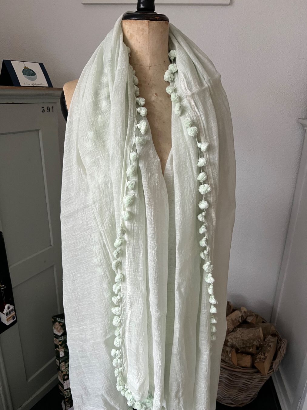 Foulard & Sciarpe: Hellgrüner Schal – Nuovo (secondo la descrizione) da Inwil venduto da 27sonnenschein 1