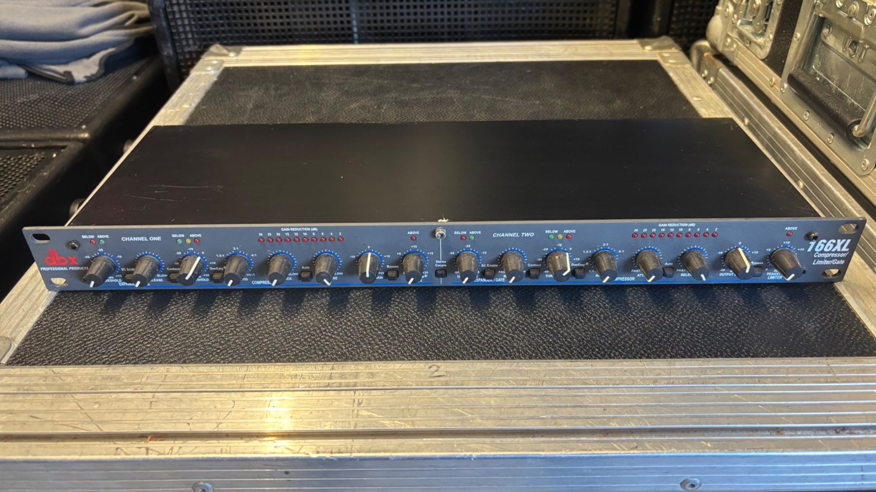 Dbx Equalizzatori: DBX 166XL Compressor/Limiter/Gate – Usato da Büren an der Aare venduto da Inferno74 1