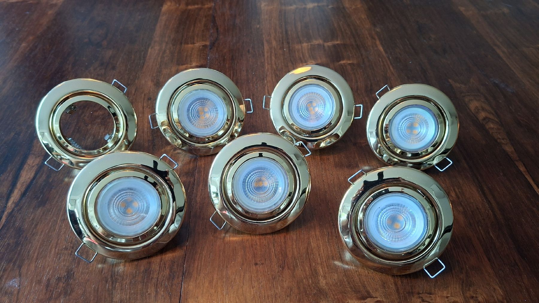 Lustres & lampes de plafonds: 7 Nobile Decken-Einbaustrahler messing/gold – D'occasion à Stäfa par Rampensau