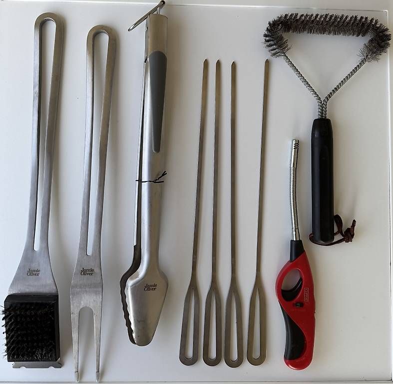 Set di posate: Jamie Oliver Grillbesteck Set Edelstahl  – Usato da Maienfeld venduto da gmundner
