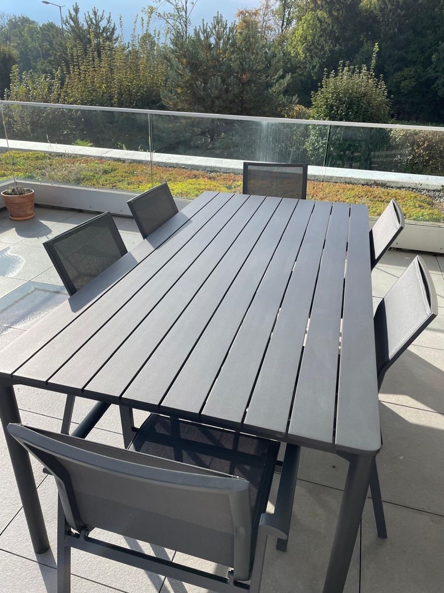 Pfister Tischgruppe: Ensemble table et 6 chaises de jardin. – Gebraucht aus St-Sulpice VD von rod_7pkk 1