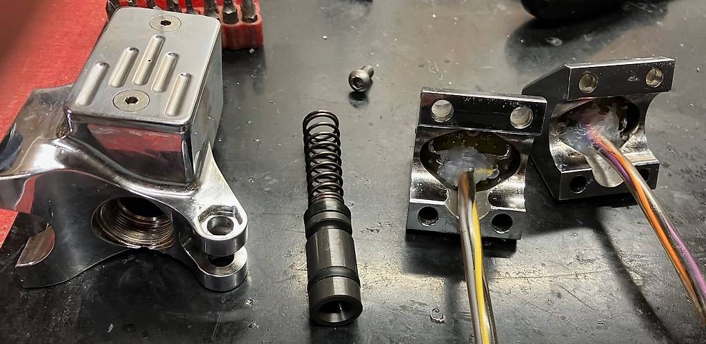 Harley-Davidson Tutti i ricambio per moto: Harley Lenker Amaturen – Usato da Zürich venduto da MamuTech 4