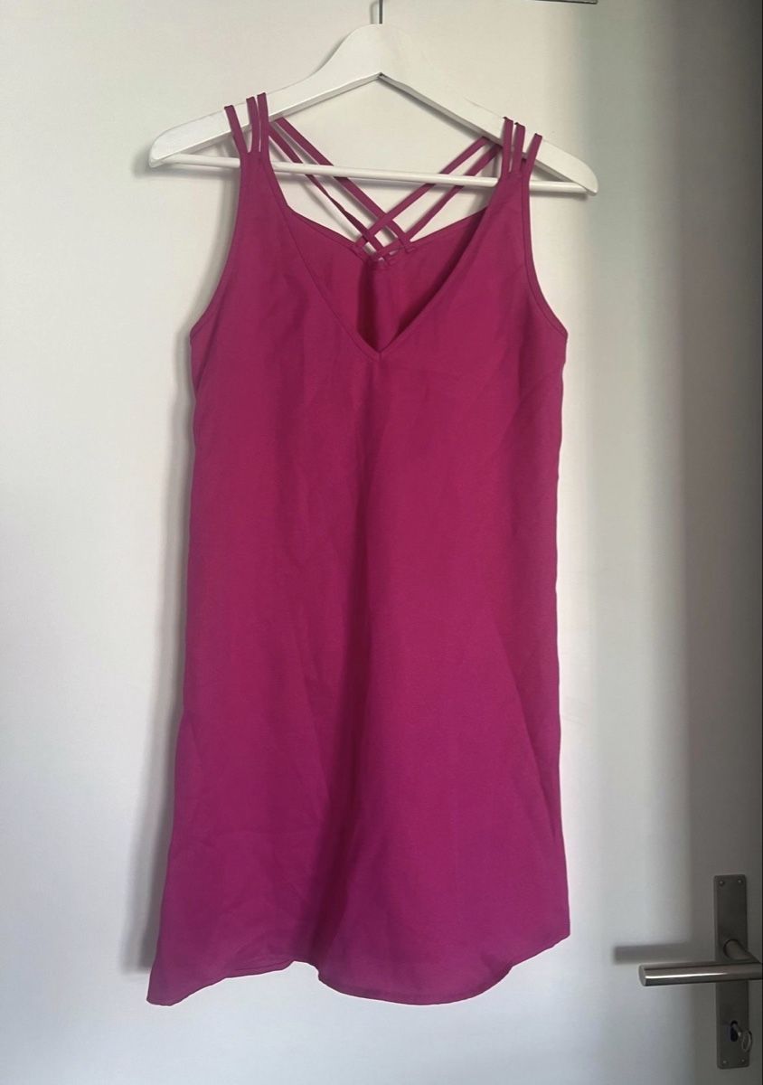 Vestiti: KLEID UNGETRAGEN GRÖSSE M – Nuovo e nell'imballaggio originale da Dübendorf venduto da ali_g7p8