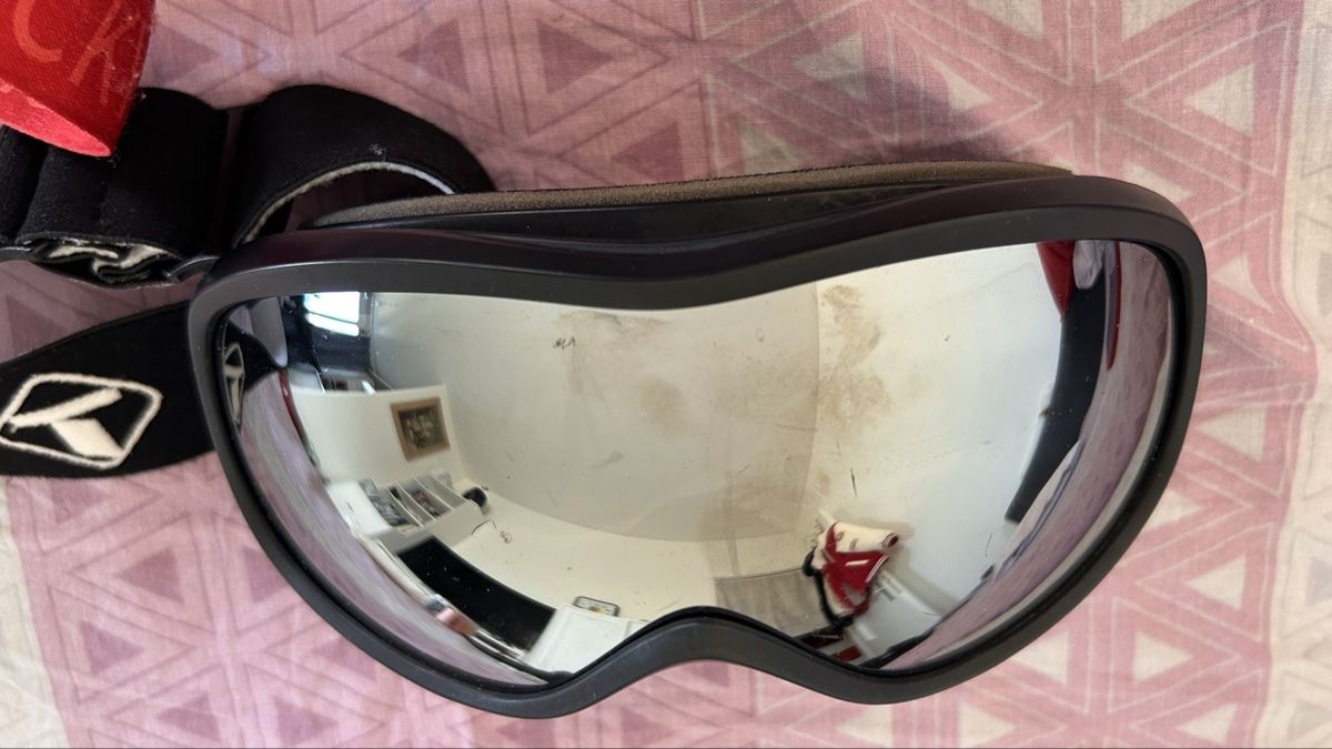 Occhiali & Lenti: Snow Goggles - Silver Mirrored Lens - Great Condition – Usato da Genève venduto da Noemie.wrmsi