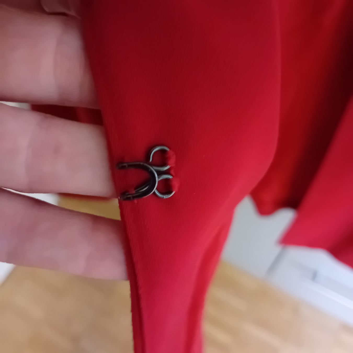 Giacche: Blazer rot Gr. 42 mit Schulterpolster – Usato da Stäfa venduto da Flurina12 2