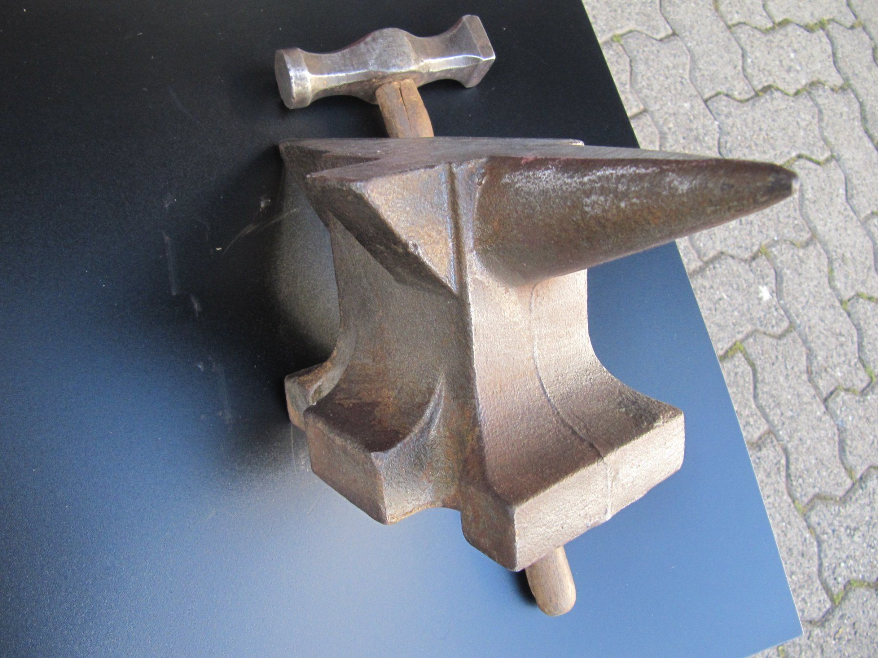 Attrezzi da lavoro: Amboss und Hammer 5.5 Kg. – Usato da Basel venduto da stefan4057 7
