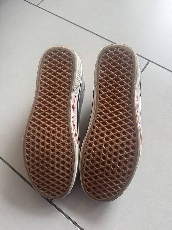 Scarpe da uomo: Vans grau/grün, Gr. 43 – Usato da Zürich venduto da anjamug 4