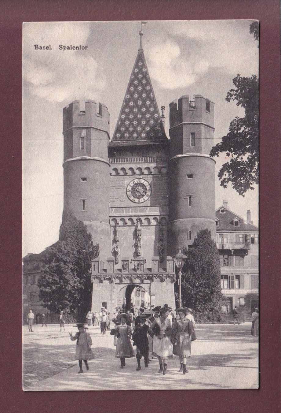 Ansichtskarten: BASEL - Spalentor - Leute – Gebraucht aus Pully von nicecards