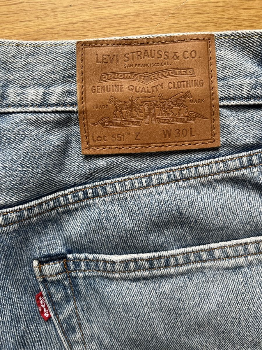 Levi's Jeans: Levi‘s - 551 Z W30 Cropped – Usato da Unterseen venduto da BiancaNBozo 4