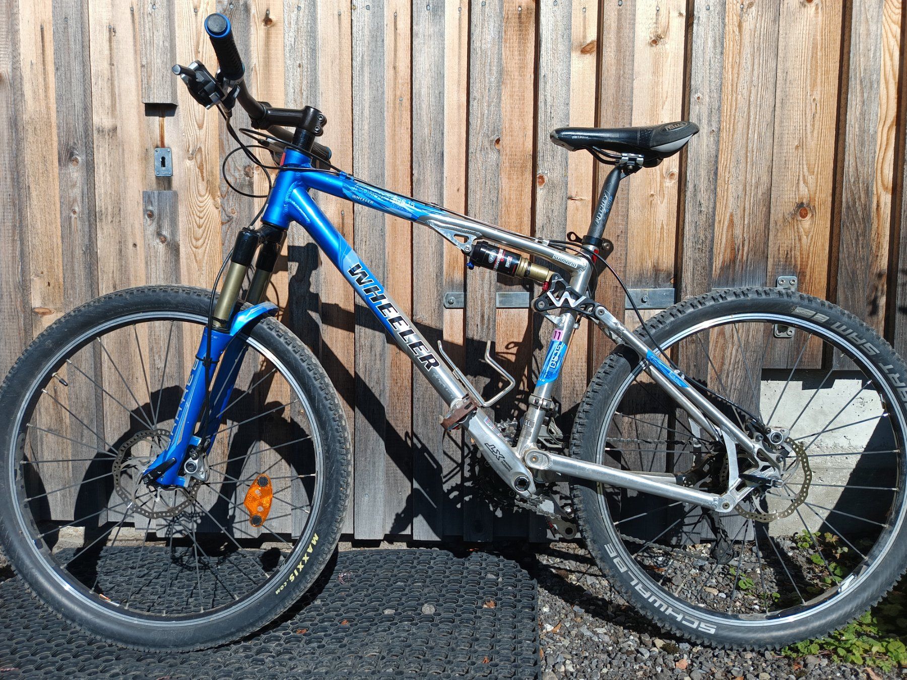 Wheeler Biciclette: Cooles Wheeler Bike Fully mit top Komponenten – Usato da Finsterwald LU venduto da zabryna