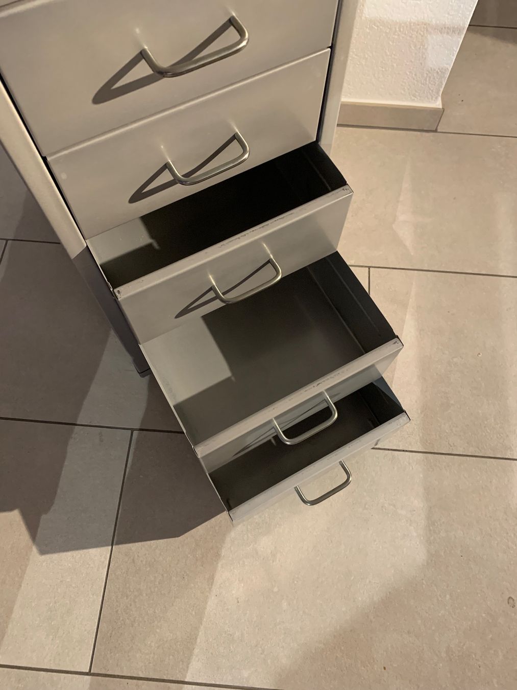 Ikea Korpus: Büromöbel - IKEA Helmer - 6 Schubladen - Grau – Gebraucht aus Jonen von inf_sv67 1