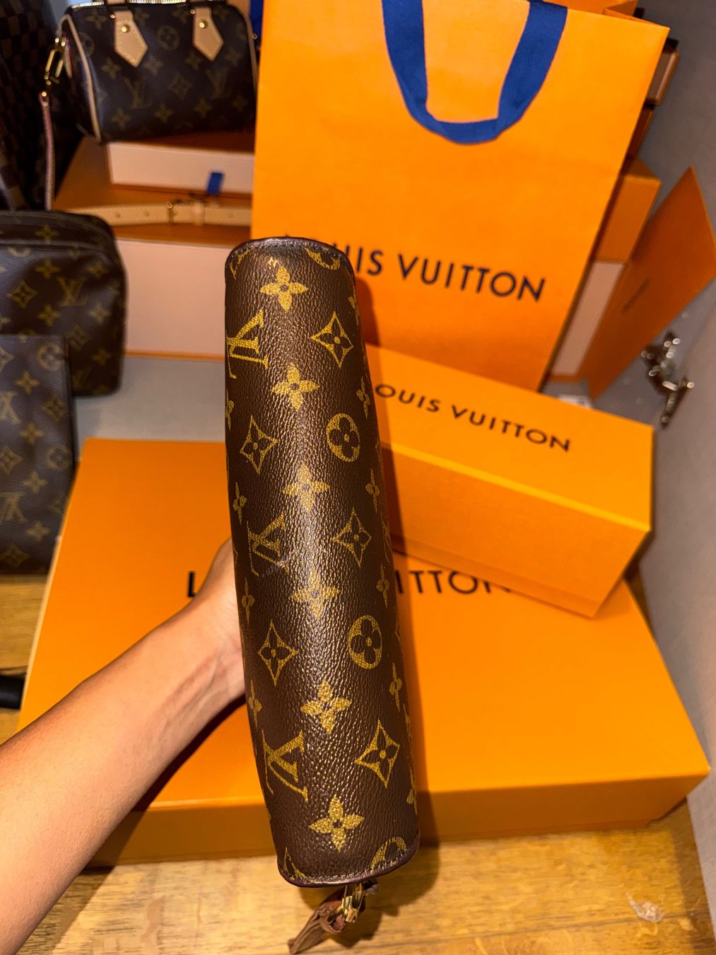 Louis Vuitton Borse: Louis Vuitton Orsay Clutch Monogram y1997 – Usato da Widnau venduto da Pukpan_99 5