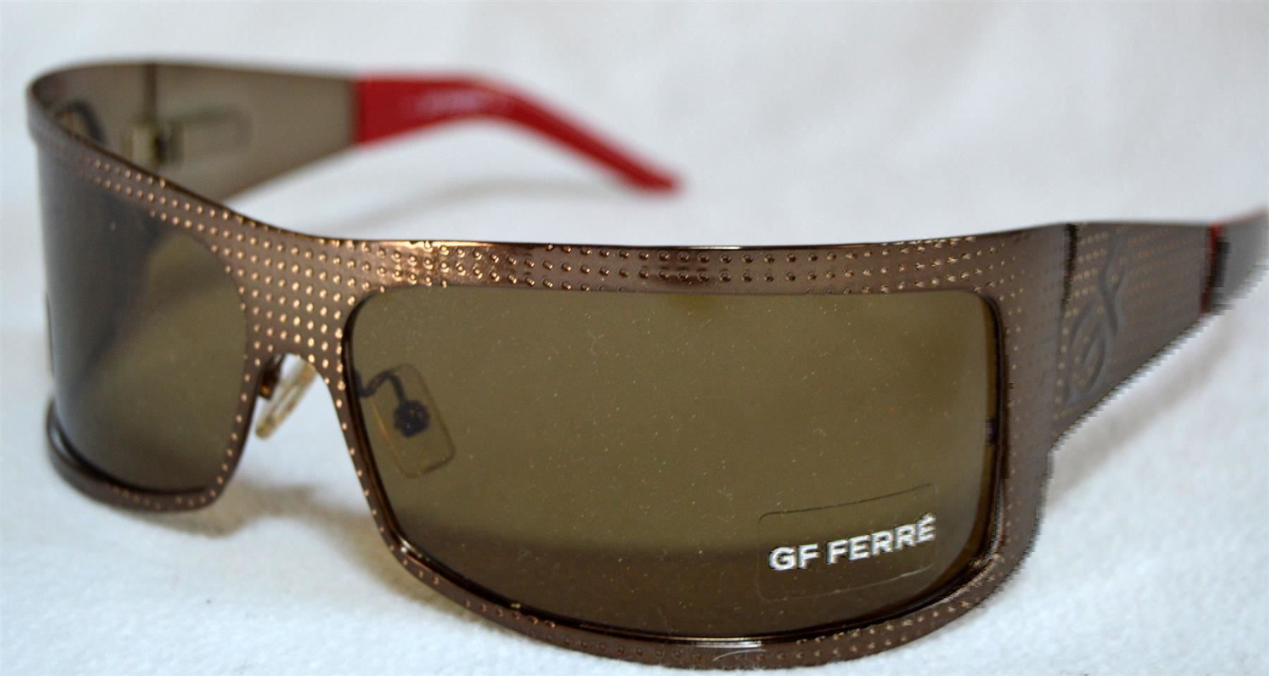 Lunettes & Verres: Sonnenbrille / Lunettes de soleil  GF Ferre – D'occasion à Collonges par Auganien