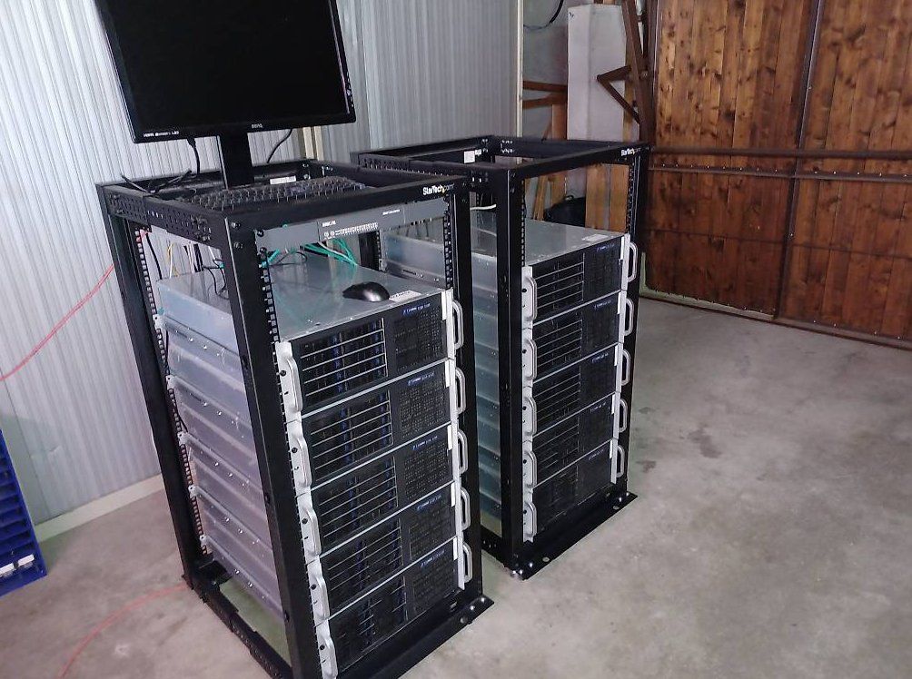 Server: 10 x Server R9 – Usato da Ebmatingen venduto da swiss.canadian