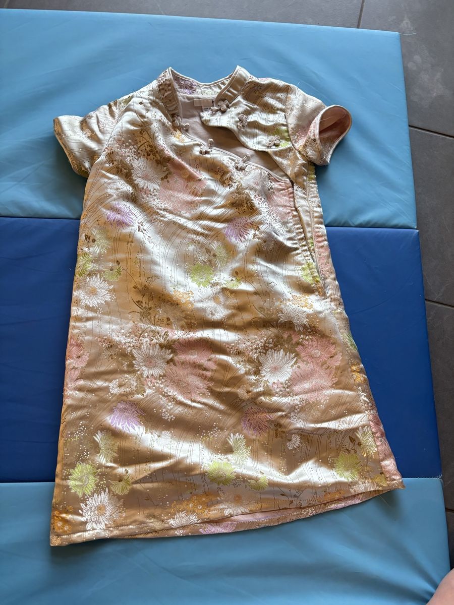 Kleiderpakete & -sets: Mädchen Kleiderpaket Frühling 122 – Gebraucht aus Herzogenbuchsee von MoLa85 2