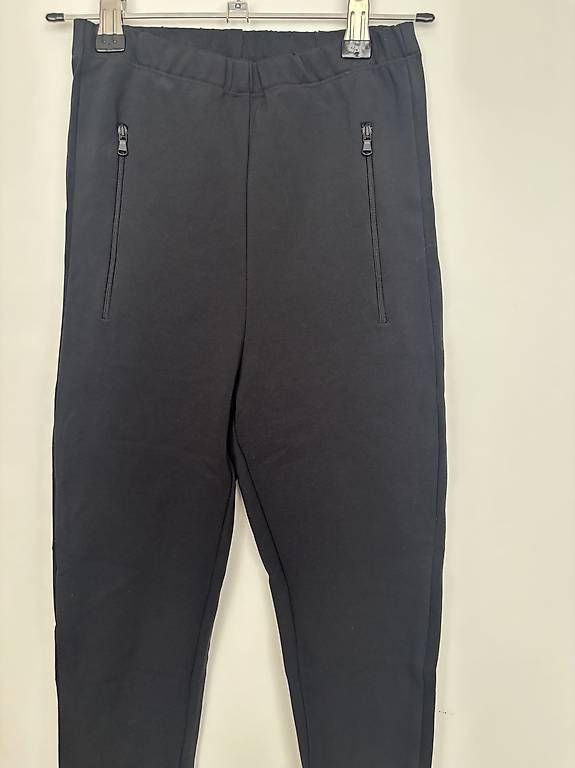 Leggings: Legging Wardrobe.NYC noir – D'occasion à La Chaux-de-Fonds par baz_sl5w 2