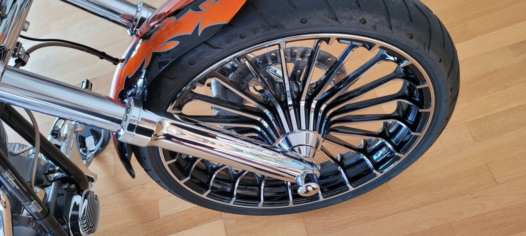 Harley-Davidson Chopper: Harley-Davidson Breakout CVO – Nuovo (secondo la descrizione) da Martigny venduto da Philippe3691 5
