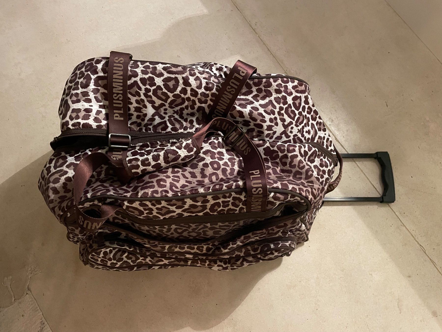Chiemsee Borse da donna: Chiemsee Reisetasche Plus Minus – Usato da selzach venduto da sanperepescador 1