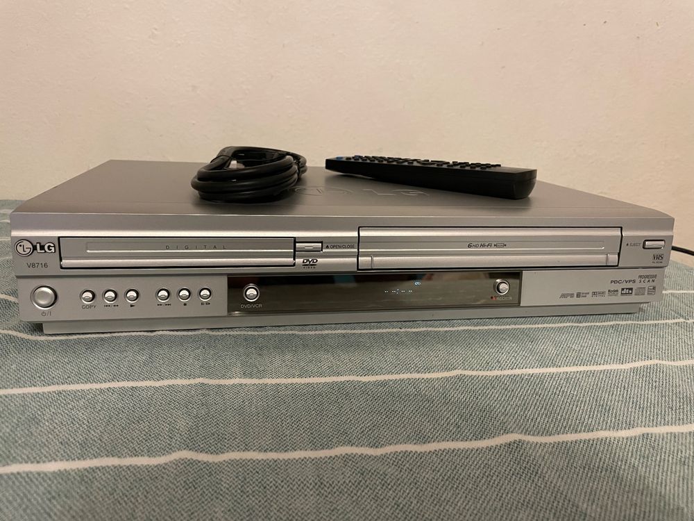 LG V8716 VHS/ DVD Kombination Mit Scart Kabel (Gebraucht) in Zürich für ...