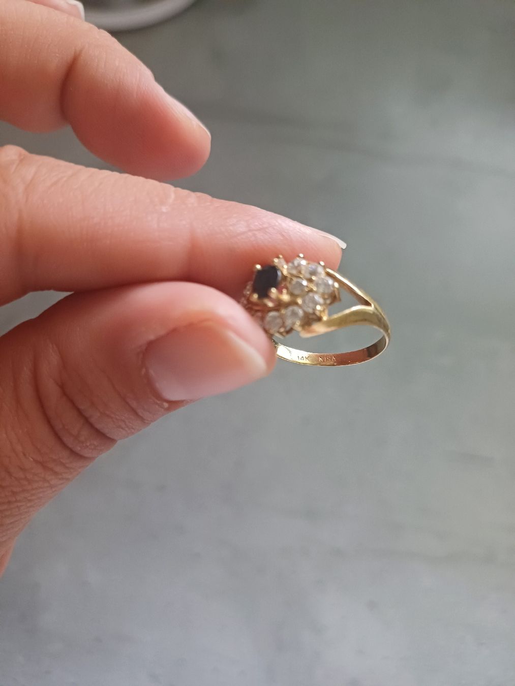 Anelli: Goldring 585 mit Steinchen 3,51g – Usato da Ostermundigen venduto da Loulilou86 2
